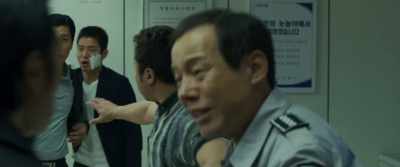 - What are you doing?!
- Let's calm down and talk. - The Outlaws