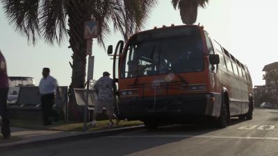 - What are you doing, man?
- Get out! - Dexter