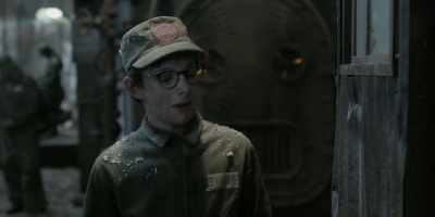 -What are you doing, midget?
-I... need a new debarker. - A Series of Unfortunate Events