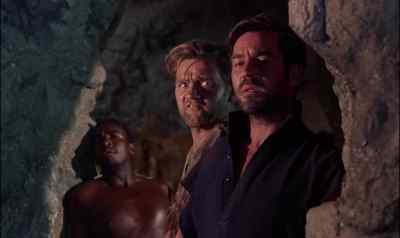 - What are they doing now?
- They're going towards the boat. - Mysterious Island