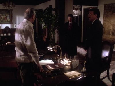 What are you doing? - MacGyver