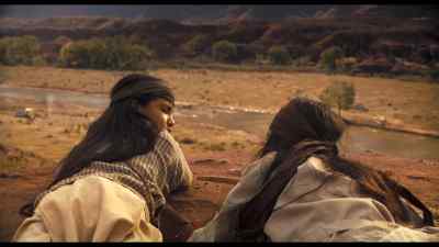 What are they doing? - Horizon: An American Saga - Chapter 1