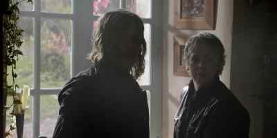 What are you doing? - The Walking Dead: Daryl Dixon