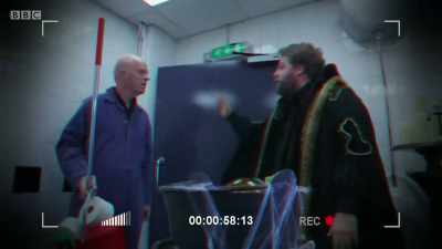 What are you doing? - The Goes Wrong Show