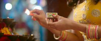 "What are you doing?" - Sonu Ke Titu Ki Sweety