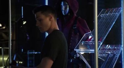 What are you doing? - Arrow