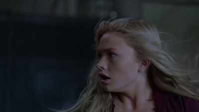 -What are you doing?
-We can't... - The Gifted