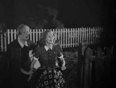 - What are they doing? What are they saying?
- Oh, darling, I don't know. - The Ape