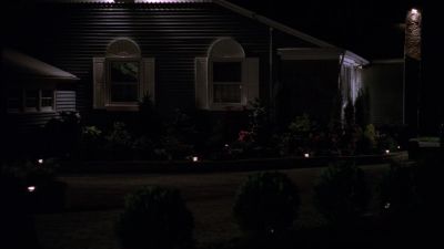 What are you gonna do?
- Honk the horn. - The Sopranos