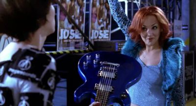 What are you gonna do kill me with the guitar - Josie and the Pussycats