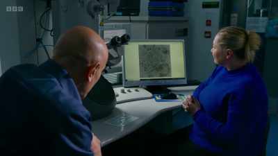 What are we looking at here? Where's
the cell and where's the virus? - Secrets of Size: Atoms to Supergalaxies