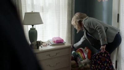 - What are you looking for?
- Oh, this stuffed rabbit - Homeland