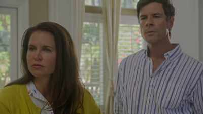 - What are you talking about?
- You lied to me. - Picture Perfect Lies