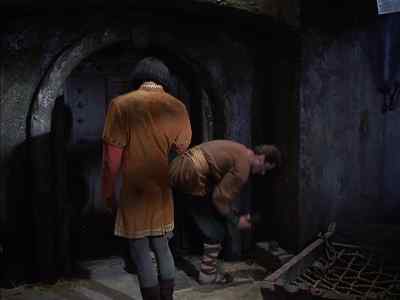 - What are these?
- Thumbscrews. - The Time Tunnel