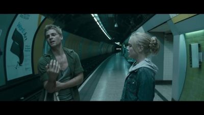 What are those things - The Deaths of Ian Stone