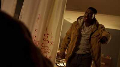 What? Are you trying to say this crazy shit...
This... this "me walking around like a corpse" - Tales from the Hood 3