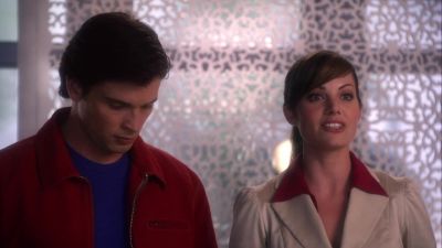 What are you two doing here? - Smallville
