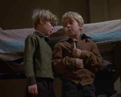 What are you up to?
Nothing, sir. - Land of the Giants