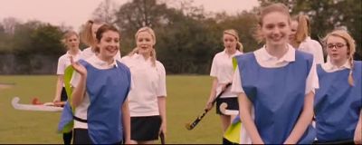 What are you waving at minger - Angus, Thongs and Perfect Snogging