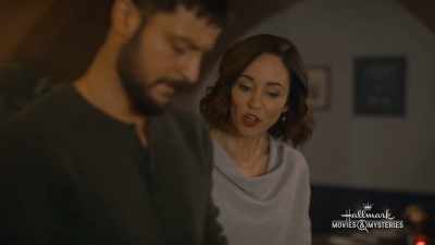 - What are you writing?
- Shorthand, so I remember my thoughts. - Always Amore