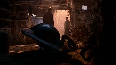 - What are you doing down here? - Smallville
