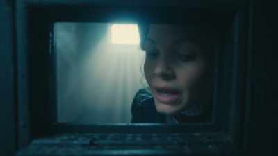 -WHAT ARE YOU DOING HERE? -I
FOUND MY FATHER'S OLD CASE BOOK. - Miss Scarlet and the Duke