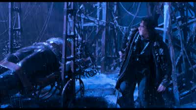 What are you doing? - Van Helsing