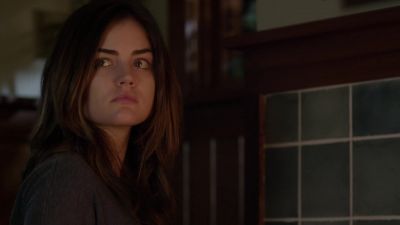 WHAT ARE YOU DOING? - Pretty Little Liars