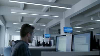 - What are you doing? - Mr. Robot