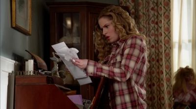 WHAT ARE YOU LOOKING FOR? - Suburgatory