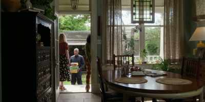 What?Ask her.
Ask her daughter. - Parish