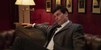 - What?
- Be very calm. Don't move money around. - Bloody Oranges
