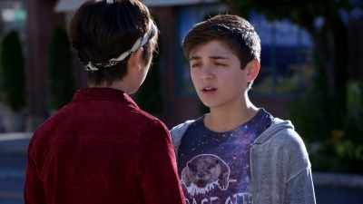 -What? -Being around you
makes it really hard. - Andi Mack