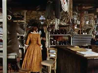 - What can I do for you, boy?
- I have a note, sir. - Third Man on the Mountain