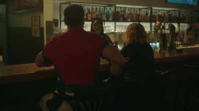 - What can I get you?
- I'll just... I'll have the same. - Peacemaker