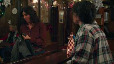 What can I get you, ma'am? - Reporting for Christmas