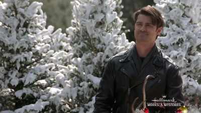 What can I say?
I like my toys. - Northern Lights of Christmas
