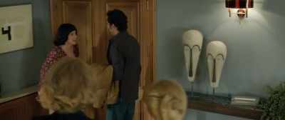- What did I say?
- No, no one's leaving here! - Toc Toc
