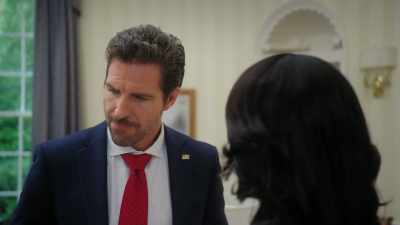 - WHAT DID YOU DO?
- I JUST-- - Tyler Perry's The Oval