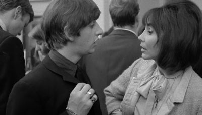What do you call that collar Oh - A Hard Day's Night