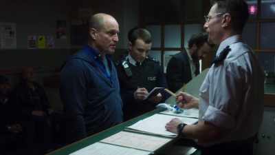 What do you comb? Lice out
your pubes? - Lost in London