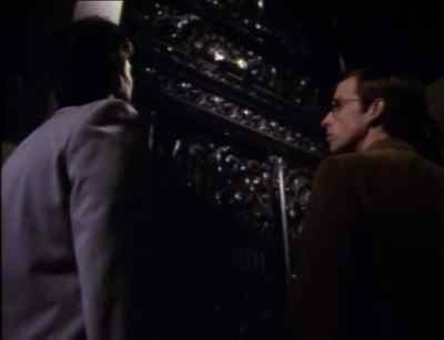 - What do we do now?
- If anyone's in there, we abort. - Sword of Gideon