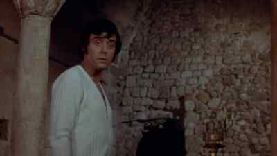 - What do we do with the ladies?
- Tell them to wait. - The Last of Sheila