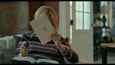 -What do you expect?
-News in the newspaper. - The Loudest Voice