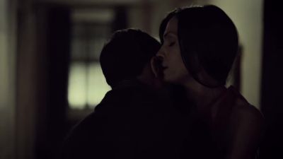 What do I have to do to make you stay? - Hemlock Grove
