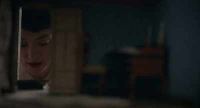 - What do I know...
- She refuses to go out. - Curiosa