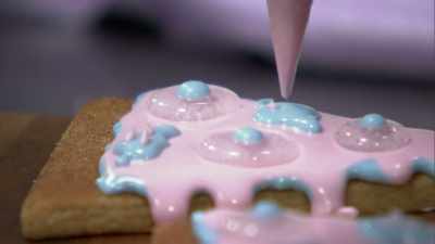 What do I need to do?
I need worms - Halloween Cookie Challenge