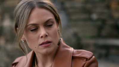 - What do you mean, "evil?" - The Perfect In-Laws