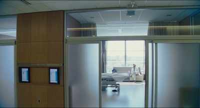 - What do you mean he's not hungry?
- He's not hungry. - The Killing of a Sacred Deer