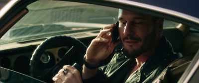 What do you mean
Richie's not there? - Mr. Right